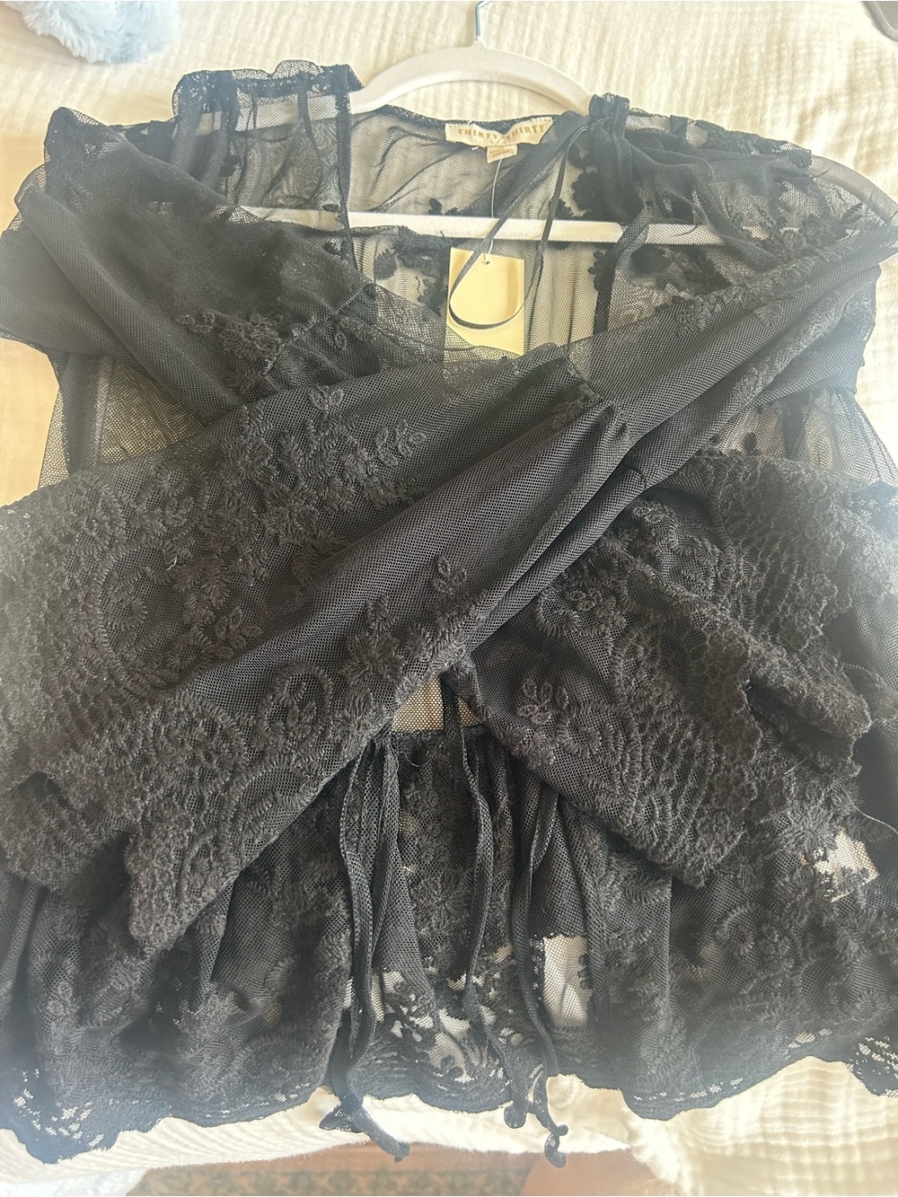 Black Lace Sheer Robe - Picture 4 of 5